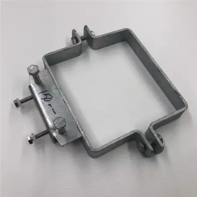 LM-KIINNIKE 150mm NELIÖPUTKELLE - Liikennemerkkien kiinnikkeet - 114022 - 1