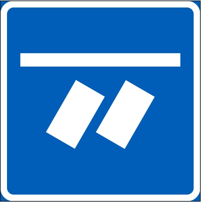 E4.3_6-4 AJONEUVOJEN SIJOITUS PYSÄKÖINTIPAIKALLA - E Sääntömerkit - 101064P - 1